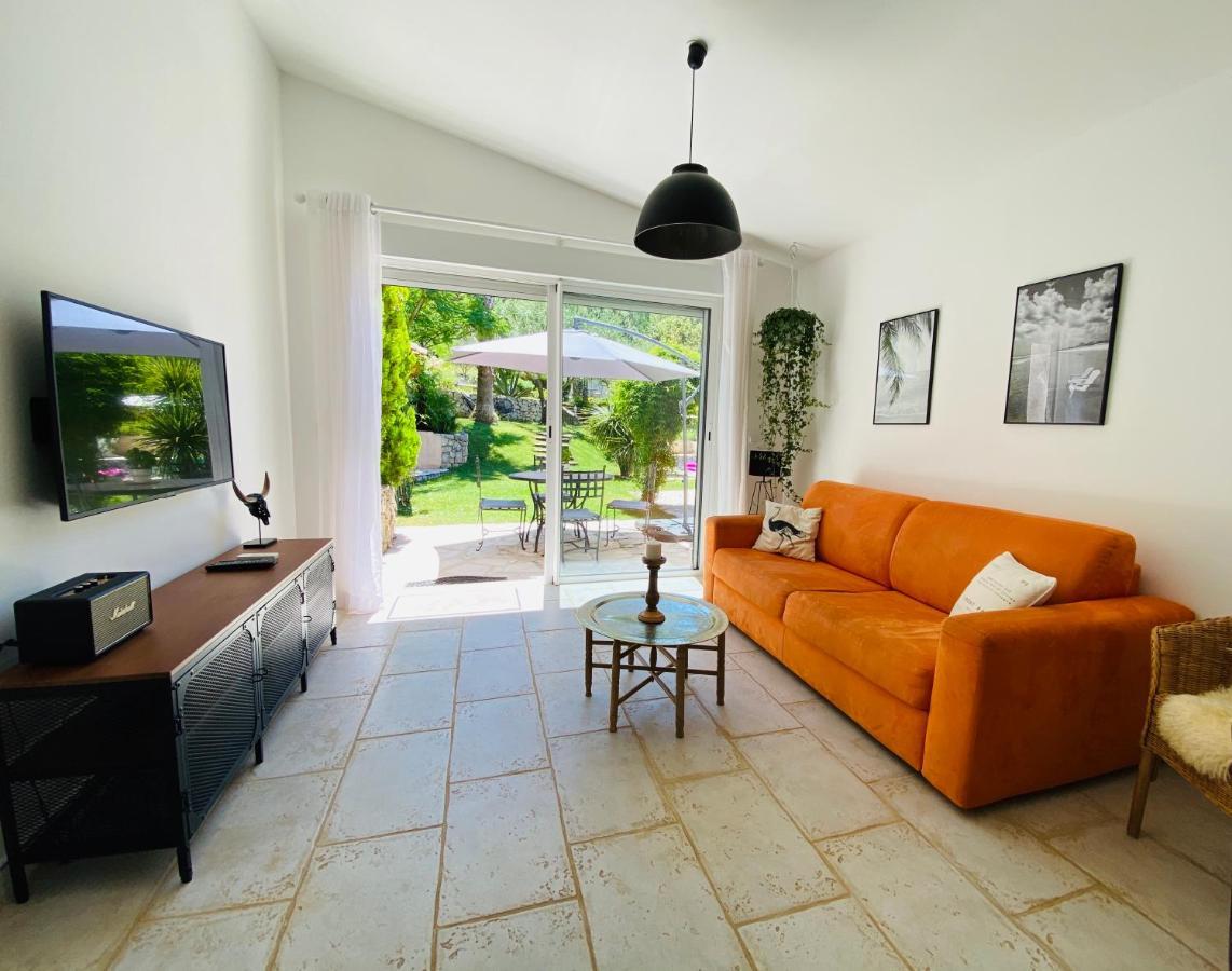 Maison De Vacances Villa Cardabella Le Tignet Bagian luar foto