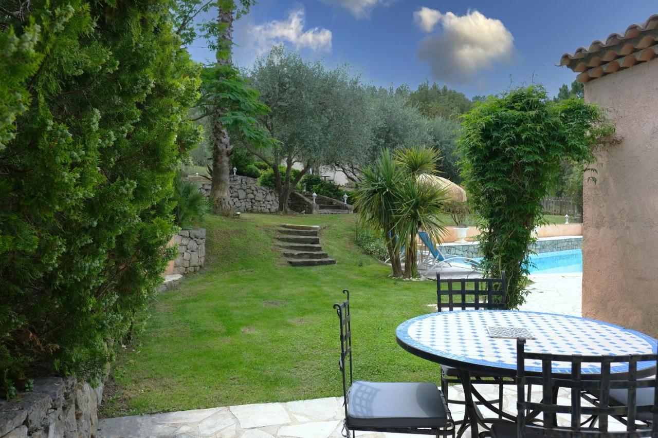 Maison De Vacances Villa Cardabella Le Tignet Bagian luar foto